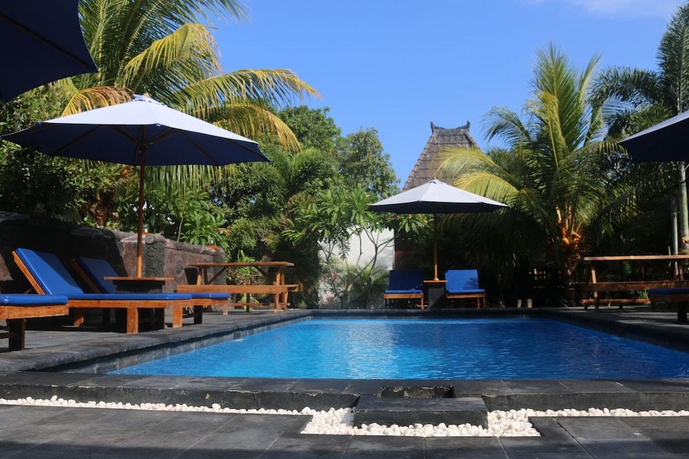 Color Cottage Gili Air Exterior photo