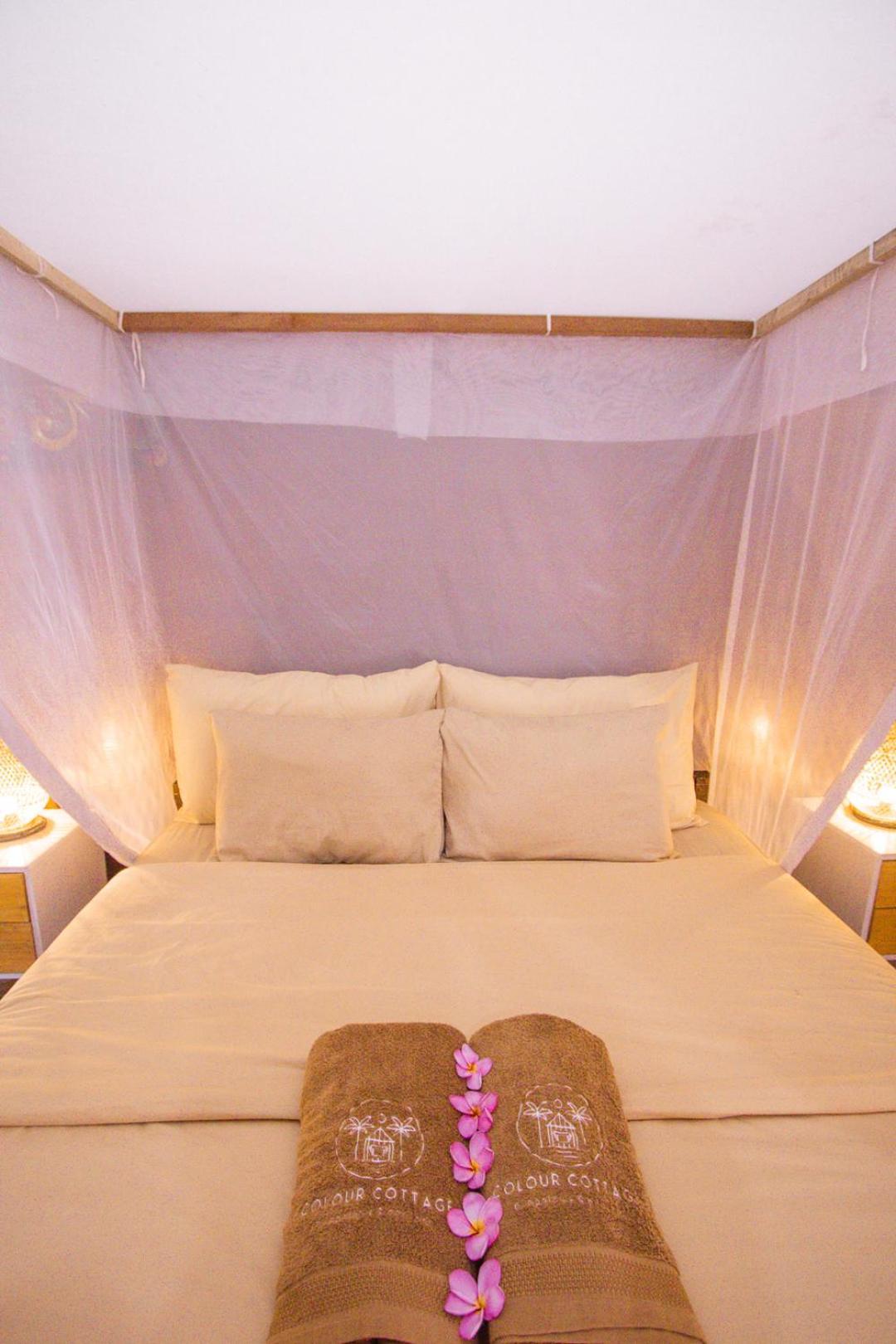 Color Cottage Gili Air Exterior photo